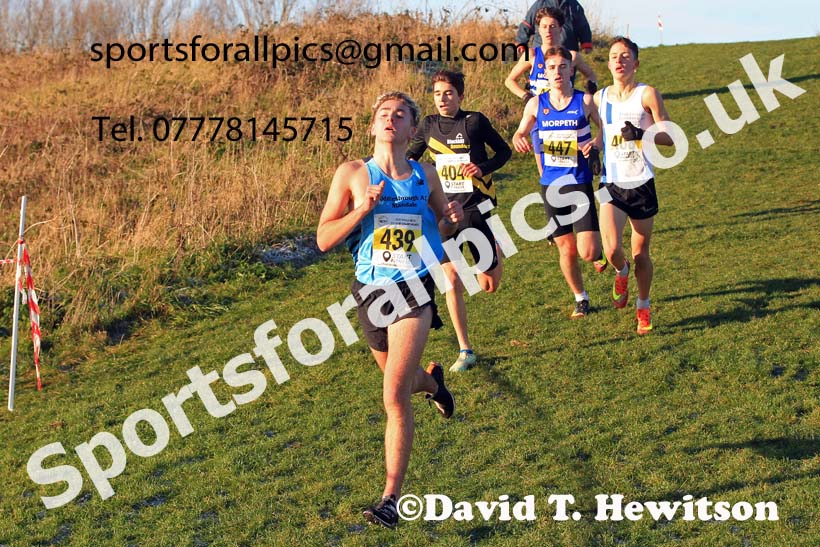 Mens under-17s, 2022 North Eastern Cross Country Champs., Temple Park, South Shields.  Photo: David T. Hewitson/Sports for All Pics